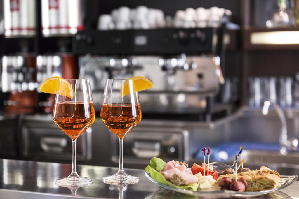 Hotel Sunset Rimini Ngoại thất bức ảnh